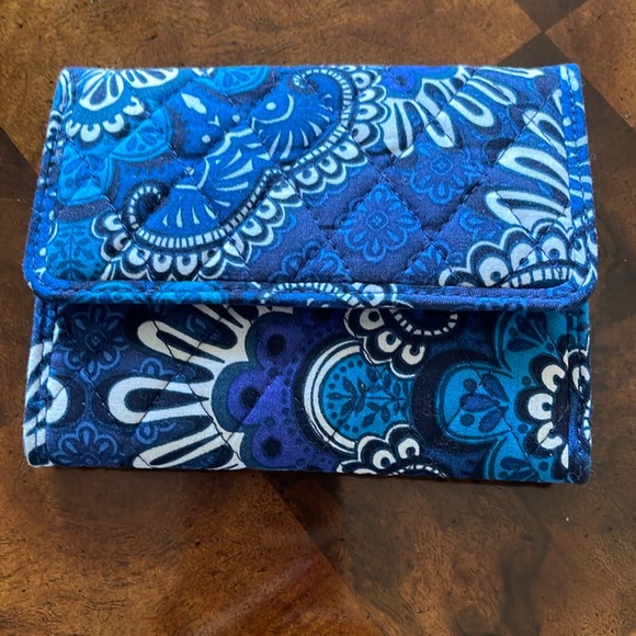 Vera Bradley Blue Floral Wallet - Picture 1 of 3